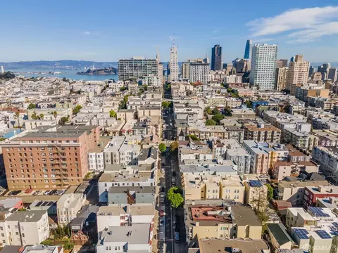 View/Area - 1565 Clay St, San Francisco, CA 94109 photo 10 of 11