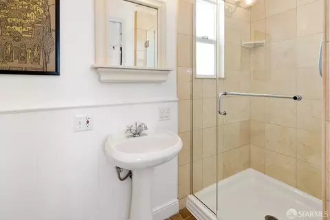 Bath - 1565 Clay St, San Francisco, CA 94109 photo 4 of 4