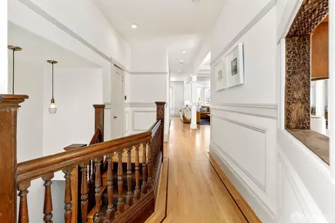 Entry Way - 1565 Clay St, San Francisco, CA 94109 photo 4 of 6
