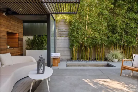 Exterior - 2626 Filbert St, San Francisco, CA 94123 photo 4 of 8