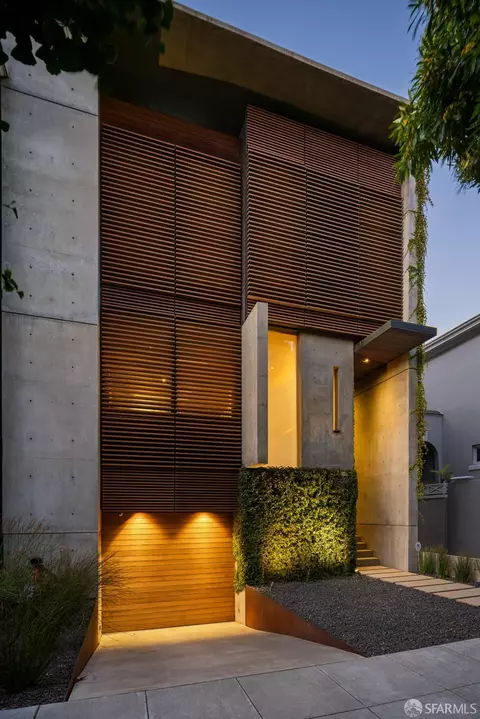 Exterior - 2626 Filbert St, San Francisco, CA 94123 photo 3 of 8