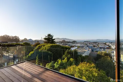 View/Area - 2626 Filbert St, San Francisco, CA 94123 photo 1 of 4