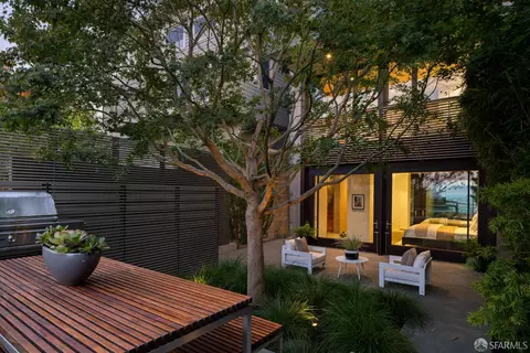 Exterior - 2626 Filbert St, San Francisco, CA 94123 photo 8 of 8