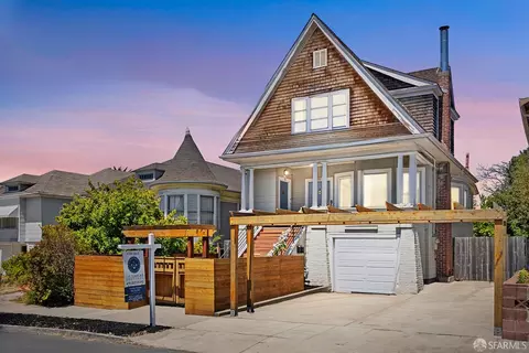 720 61st St, Oakland, CA 94609