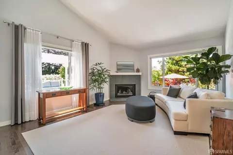 Living - 2230 D St, Hayward, CA 94541 photo 3 of 4