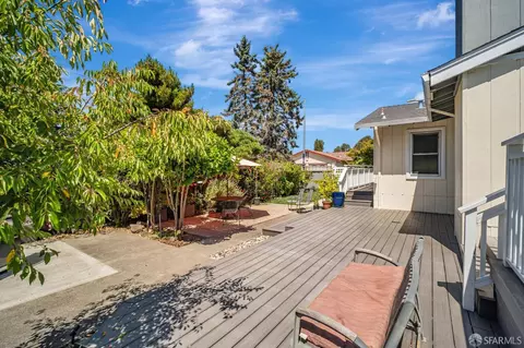 Exterior - 2230 D St, Hayward, CA 94541 photo 6 of 11