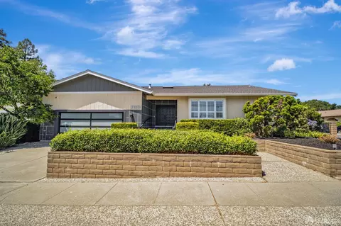 2230 D St, Hayward, CA 94541