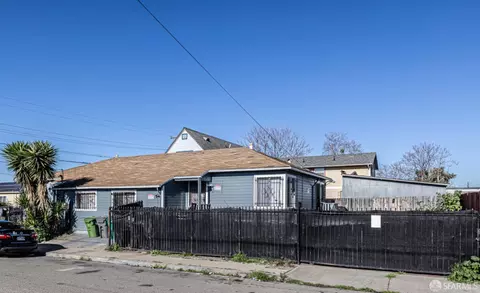 855 Apple St, Oakland, CA 94603