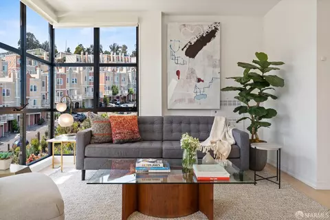451 Donahue St #413, San Francisco, CA 94124