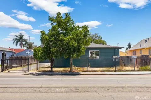 1050 105th Ave, Oakland, CA 94603