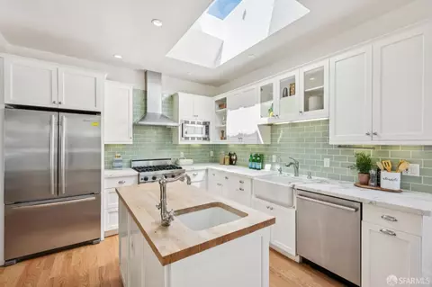 Kitchen - 374 27th Ave, San Francisco, CA 94121 photo 2 of 7