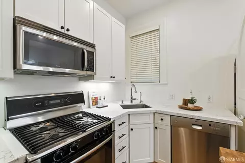Kitchen - 66 Pleasant St, San Francisco, CA 94108 photo 4 of 4
