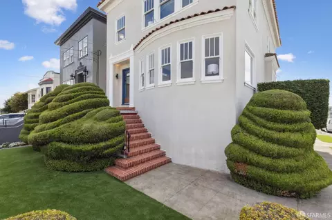 Exterior - 2201 17th Ave, San Francisco, CA 94116 photo 5 of 15