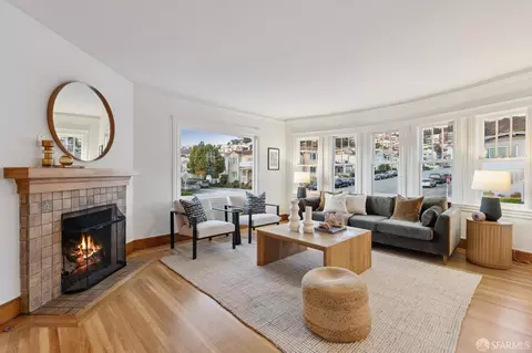Living - 2201 17th Ave, San Francisco, CA 94116 photo 11 of 14