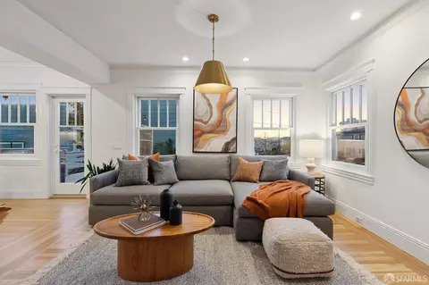 Living - 2201 17th Ave, San Francisco, CA 94116 photo 13 of 14