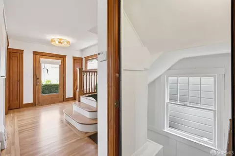 Entry Way - 2201 17th Ave, San Francisco, CA 94116 photo 14 of 14
