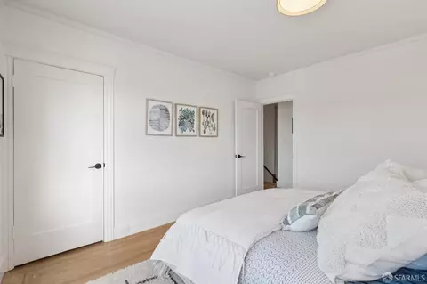 Bedroom - 2201 17th Ave, San Francisco, CA 94116 photo 8 of 13