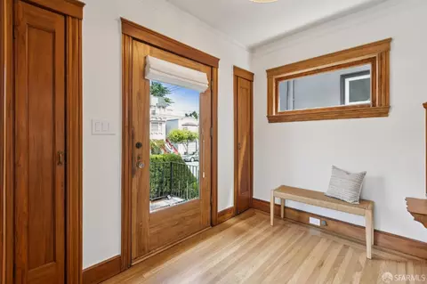 Entry Way - 2201 17th Ave, San Francisco, CA 94116 photo 2 of 14