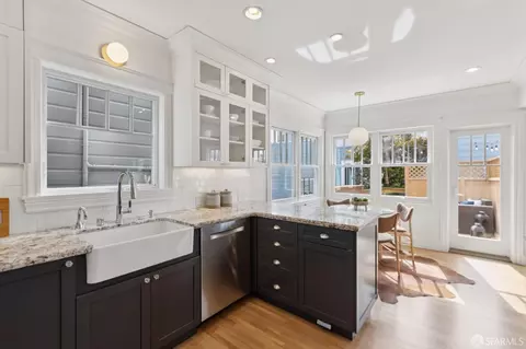 Kitchen - 2201 17th Ave, San Francisco, CA 94116 photo 8 of 9
