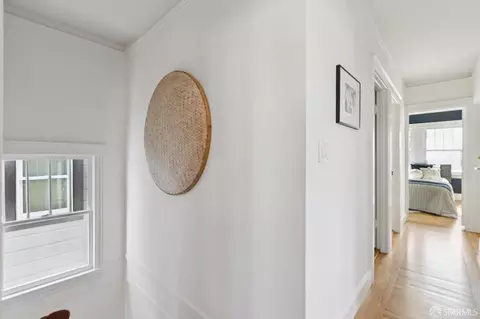 Entry Way - 2201 17th Ave, San Francisco, CA 94116 photo 11 of 14