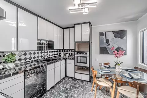Kitchen - 9 Shields St, San Francisco, CA 94132 photo 1 of 3