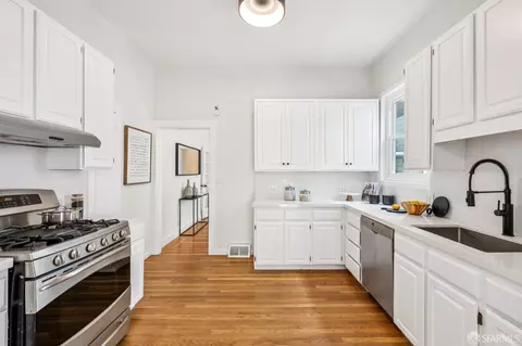 Kitchen - 47 Scott St, San Francisco, CA 94117 photo 2 of 3