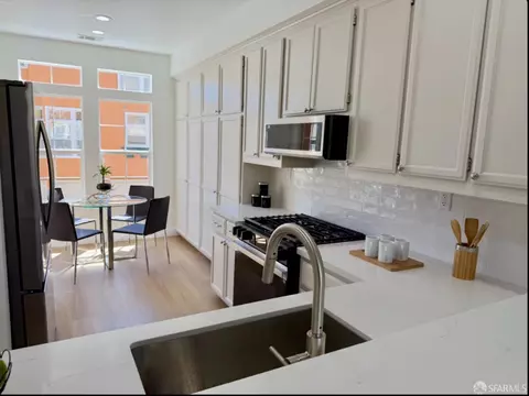 Kitchen - 3633 Braxton Cmn, Fremont, CA 94538 photo 2 of 6