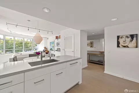 Kitchen - 403 Main St #413N, San Francisco, CA 94105 photo 2 of 4