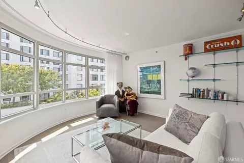 Living - 403 Main St #413N, San Francisco, CA 94105 photo 3 of 3