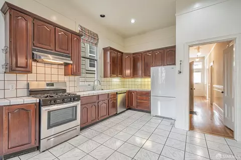 Kitchen - 2733 Sutter St, San Francisco, CA 94115 photo 1 of 4