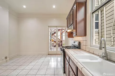 Kitchen - 2733 Sutter St, San Francisco, CA 94115 photo 2 of 4