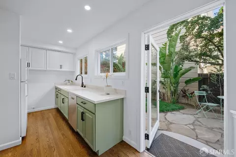 Kitchen - 150 Kingston St, San Francisco, CA 94110 photo 1 of 1