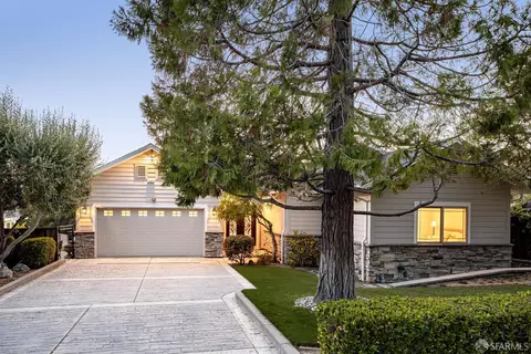 1127 Oak Hill Rd, Lafayette, CA 94549