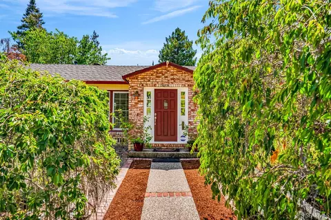 2668 Ross Rd, Palo Alto, CA 94303