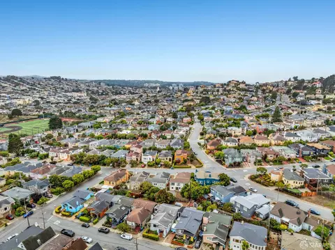 View/Area - 41 Ridgewood Ave, San Francisco, CA 94112 photo 4 of 4