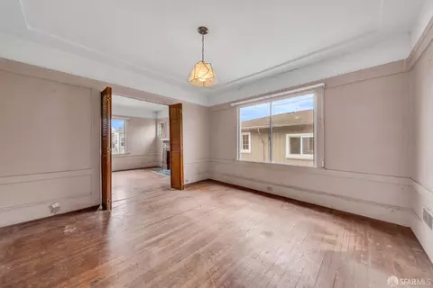 Living - 41 Ridgewood Ave, San Francisco, CA 94112 photo 2 of 2