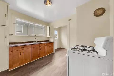 Kitchen - 41 Ridgewood Ave, San Francisco, CA 94112 photo 1 of 1