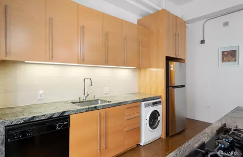 Kitchen - 2 Mint Plz #207, San Francisco, CA 94103 photo 2 of 5