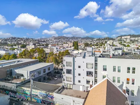 View/Area - 413 Valencia St #303, San Francisco, CA 94103 photo 13 of 13