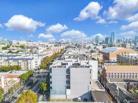 View/Area - 413 Valencia St #303, San Francisco, CA 94103 photo 8 of 13