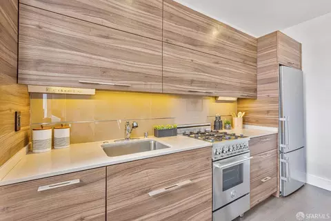 Kitchen - 413 Valencia St #303, San Francisco, CA 94103 photo 1 of 2