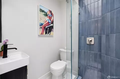 Bath - 2841 Larkin St, San Francisco, CA 94109 photo 4 of 7