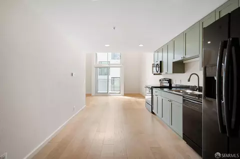Kitchen - 2002 3rd St #212, San Francisco, CA 94107 photo 1 of 2