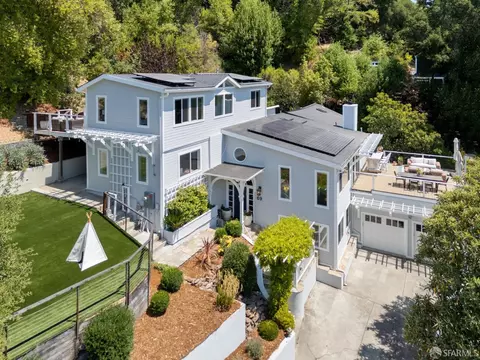 69 La Espiral, Orinda, CA 94563