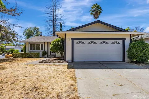 372 Glacier Dr, Martinez, CA 94553