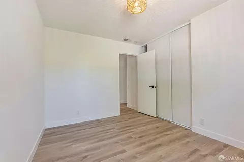 Bedroom - 372 Glacier Dr, Martinez, CA 94553 photo 8 of 8