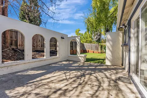 Exterior - 372 Glacier Dr, Martinez, CA 94553 photo 5 of 9