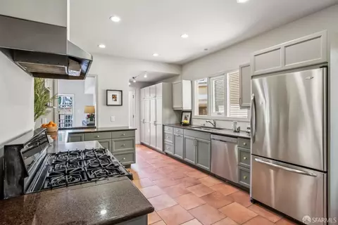 Kitchen - 21 5th Ave, San Francisco, CA 94118 photo 1 of 2
