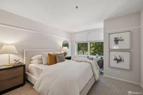 Bedroom - 2075 Sutter St #215, San Francisco, CA 94115 photo 2 of 3