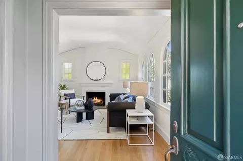 Entry Way - 2 Marne Ave, San Francisco, CA 94127 photo 2 of 5